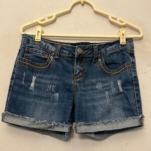 Earl distressed cuffed denim jean shorts Size 9 EUC
